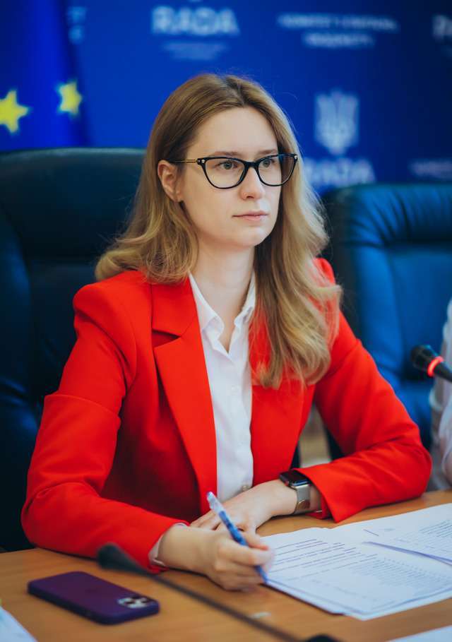 LazyTown dan Stefani jinsiy aloqa rasmlari